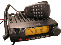�������/������������ ������������ YAESU FT-2900R (136-174 ���) �� 75 ��, � ��������